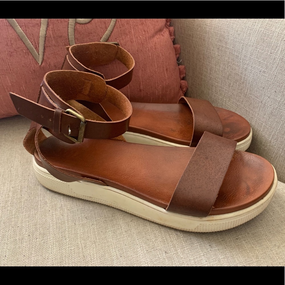 Brown Leather Platform Sandals